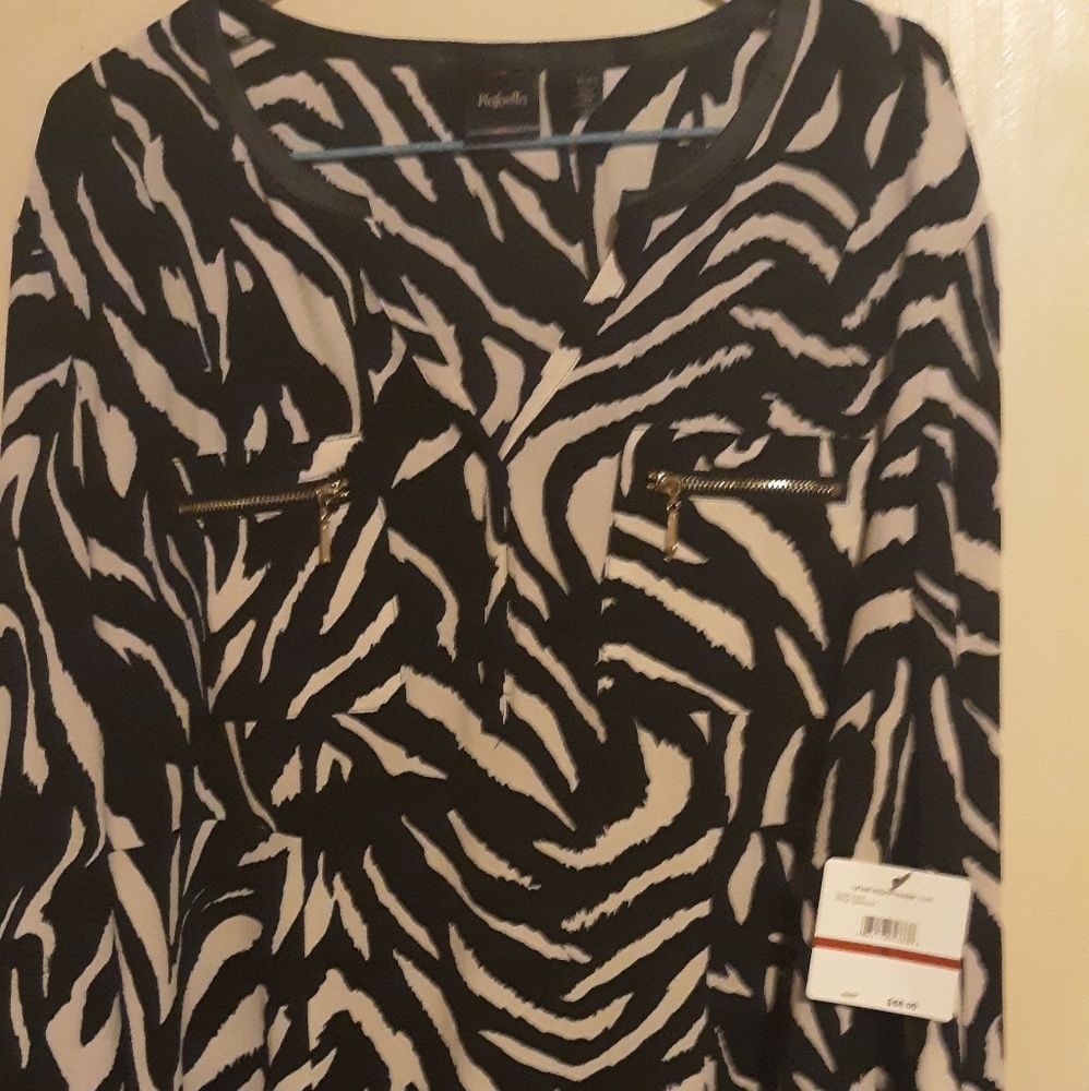 NWT Rafaella women blouse